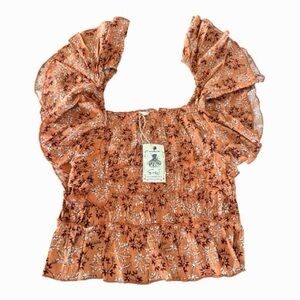 Easel Floral Ruffle Sleeve Top size M NWT